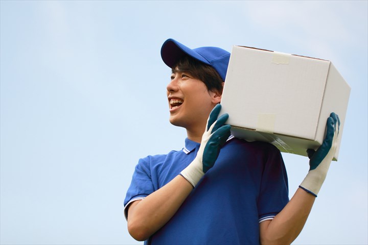 《さいたま市北区》週払いOK・1.5ｔ車での電気機器の配送ドライバー！（Web面接OK・土日祝休み）