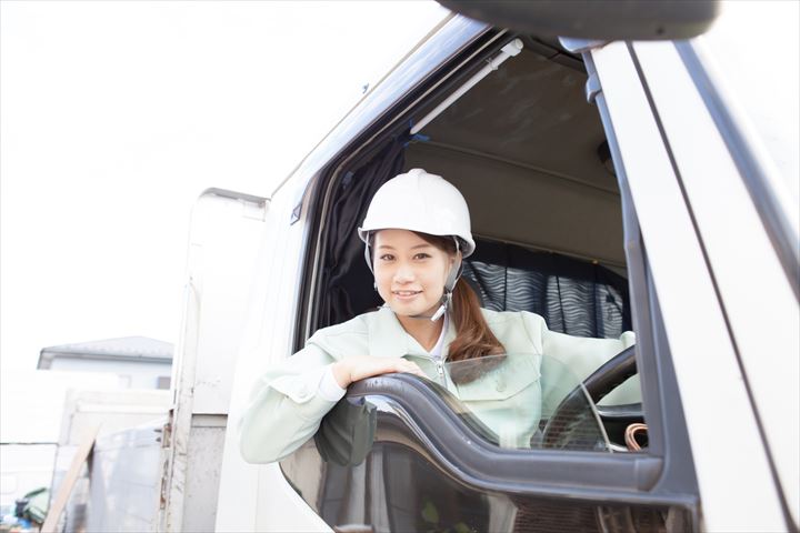 《千葉市稲毛区》週払いOK・2ｔ車でのお酒の配送ドライバー！（高時給・週3日）