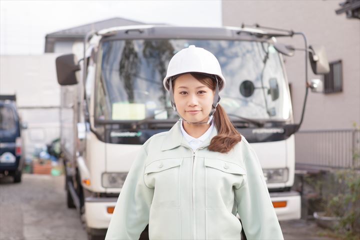 《多可郡多可町》週払いOK・2ｔ～3ｔ車での工場などへの金属加工品の配送ドライバー！（土日祝休み・高時給）