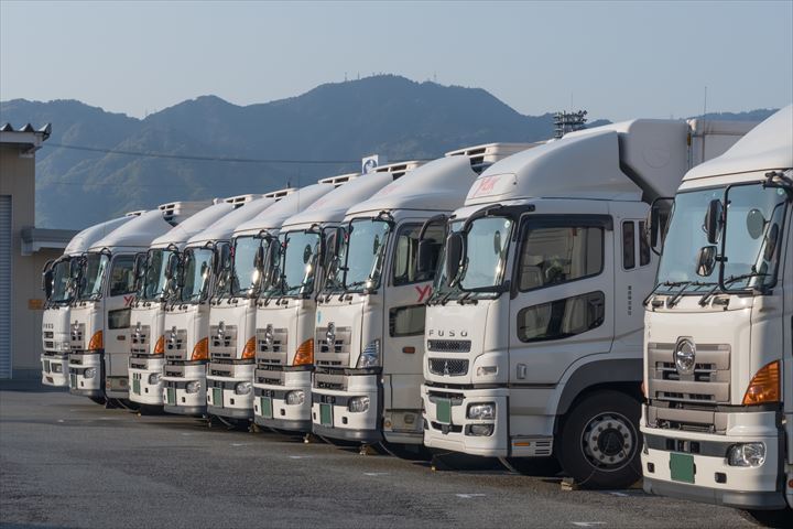 《彦根市》週払いOK・普通～4ｔ車の陸送ドライバー！（Web面接OK・負担少なめ）