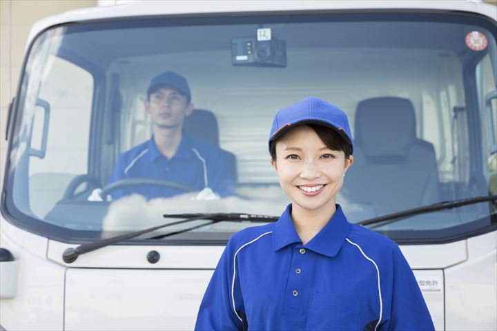 《久世郡久御山町》週払いOK・3ｔ車での食品の店舗配送ドライバー！（Web面接OK・ルート配送）