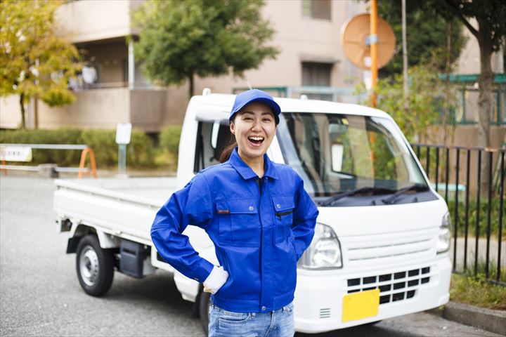 《京都市北区》週払いOK・1BOXでのタイヤの配送ドライバー！（Web面接OK・高時給）