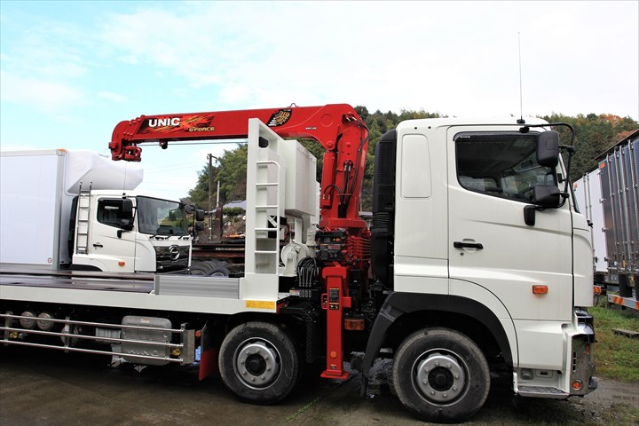 《守谷市》週払いOK・3ｔユニック車での戸建てへの鋼材の配送ドライバー！（Web面接OK・高時給）