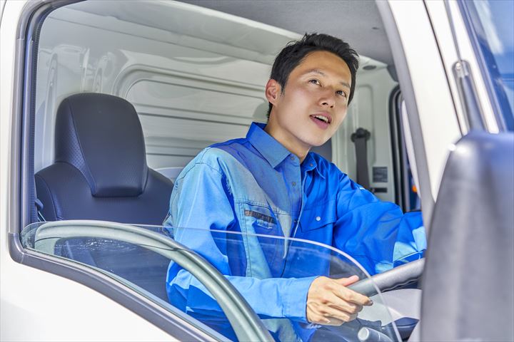 《松戸市》週払いOK・2ｔ車での居酒屋や老人ホームなどへの食材の配送ドライバー！（Web面接OK・週休2日）