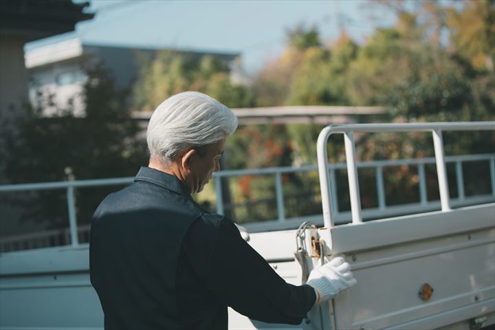 《市川市》週払いOK・2ｔ～3ｔ車でのごみの回収ドライバー！（高収入・曜日固定休み）