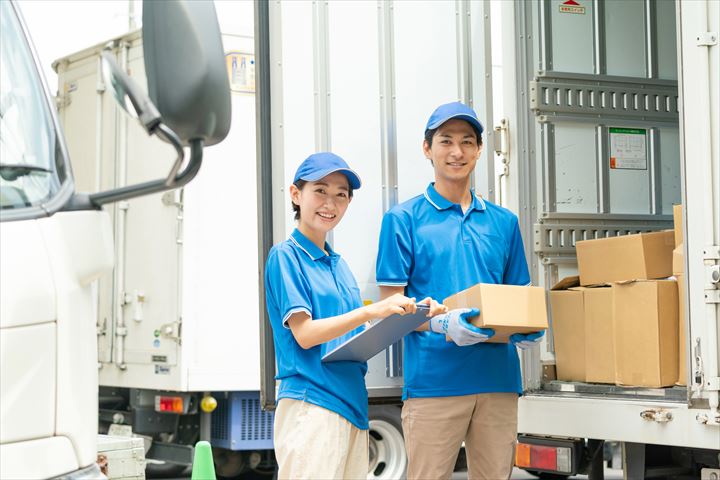 《江戸川区》週払いOK・4ｔ～4ｔ増トン車での食品全般の配送ドライバー！（週休2日・高収入）