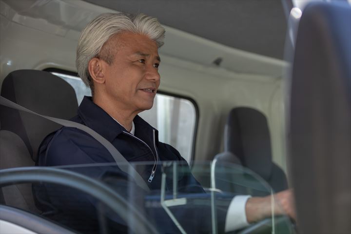 《蕨市》週払いOK・大型車での工場へのお米の配送ドライバー！（Web面接OK・高時給）