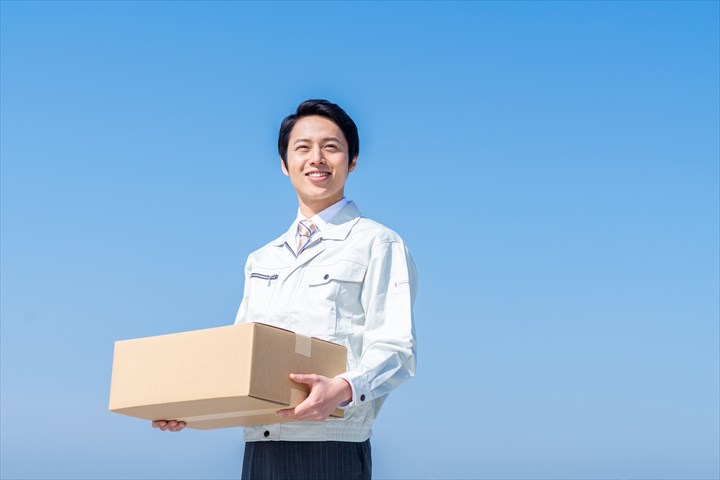 《江東区》週払いOK・2ｔ～4ｔ車での企業やセンターから一般貨物の集配ドライバー！（Web面接OK・高収入）