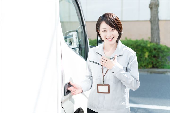 《前橋市》週払いOK・3ｔ車でのフローズン商品の店舗配送ドライバー！（高収入・2024年9月10日までの短期）