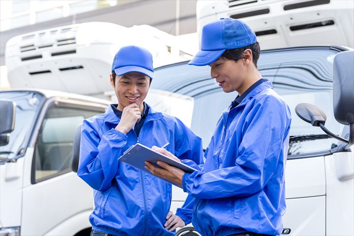 《美濃加茂市》週払いOK・4ｔ車での企業向け集配ドライバー！（高時給・土日祝休み）