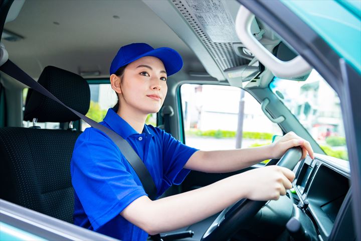 《江戸川区》週払いOK・1BOX車での冷凍、冷蔵食品の店舗配送ドライバー！（Web面接OK・高時給）