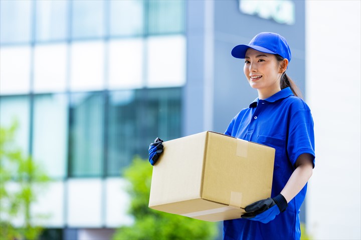 《千葉市稲毛区》週払いOK・3ｔ～4ｔ車でのコンビニへの食品配送ドライバー！（Web面接OK・ルート配送）