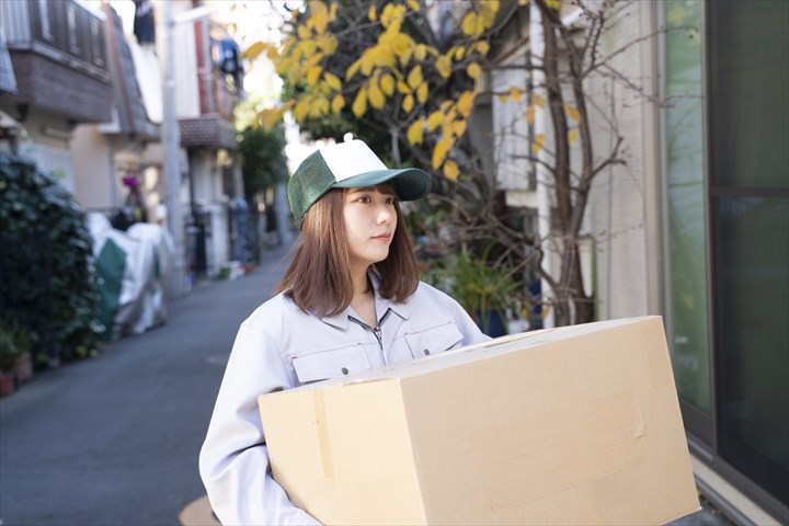 《板橋区》週払いOK・普通車での飲食店への白米や酢飯の配送ドライバー！（Web面接OK・シニアOK）