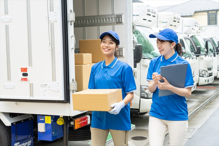《大和市》週払いOK・3ｔ車での冷蔵、冷凍の精肉の店舗配送ドライバー！（夜勤・曜日固定休み・シニア活躍中）