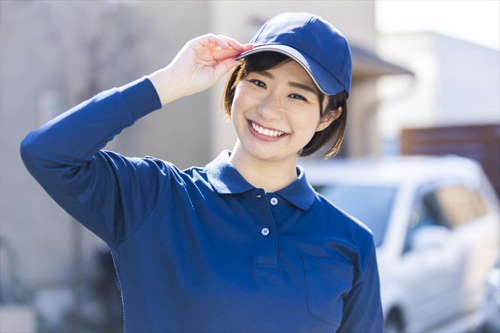 《大和郡山市》週払いOK・2ｔ～3ｔ車でのスーパー等へのパン製品の配送ドライバー！（Web面接OK・週休2日）