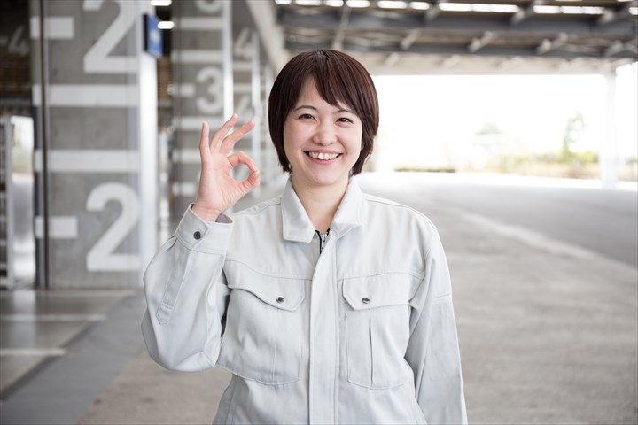 《北九州市小倉南区》週払いOK・倉庫内での飲料のピッキングや仕分け作業スタッフ！（未経験OK・短時間10:00～14:00）