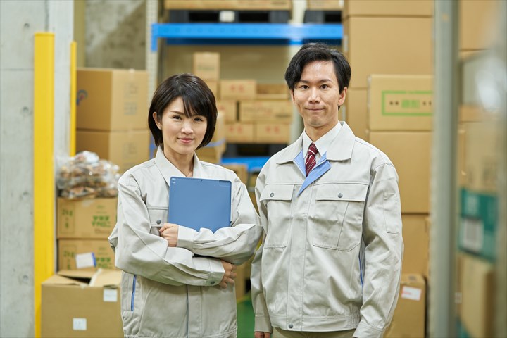 《大田区》週払いOK・物流倉庫内での仕分けや積込み作業スタッフ！（高時給・土日祝休み）