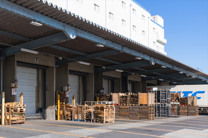 《刈谷市》週払いOK・（Web面接OK・倉庫内での3温帯商品のピッキングと入庫作業スタッフ！（Web面接OK・土日のみ）