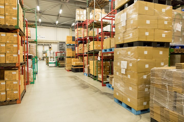 《川崎市川崎区》週払いOK・冷蔵倉庫内での入出庫作業スタッフ！（Web面接OK・未経験歓迎）