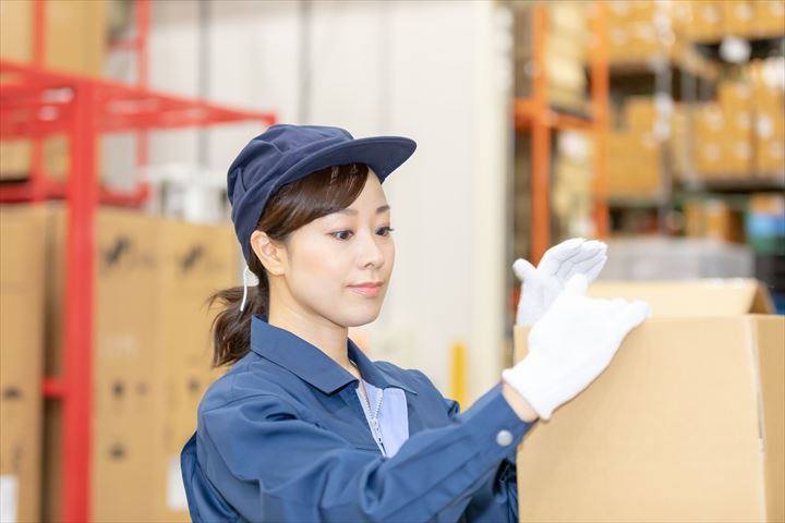 《茨木市》週払いOK・倉庫内での一般貨物の仕分け作業スタッフ！（Web面接OK・土日祝休み）