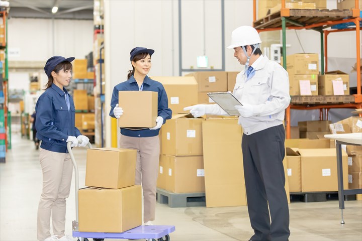 《廿日市市》週払いOK・物流倉庫内での仕分けや積込み作業スタッフ！（未経験OK・土日祝休み）