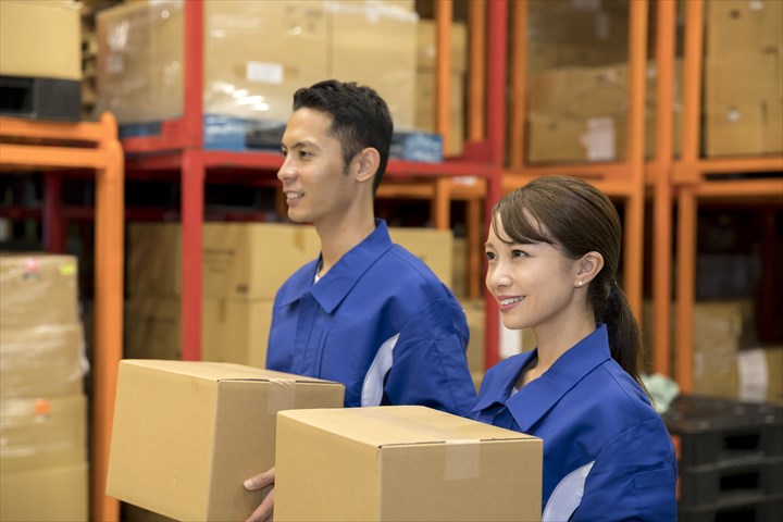 《姫路市》週払いOK・倉庫内での食品のピッキング、仕分け作業スタッフ！（短時間1:00～6:00・週3～勤務）