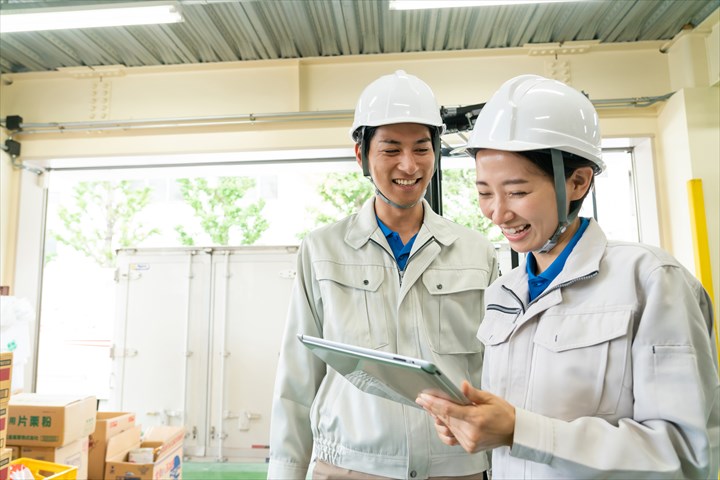 《墨田区》週払いOK・製氷工場内での作業スタッフ！（Web面接OK・未経験OK）