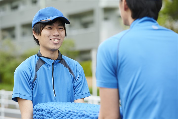 《門真市》週払いOK・現場への空調設備などの配送助手スタッフ！（土日祝休み・日勤帯）