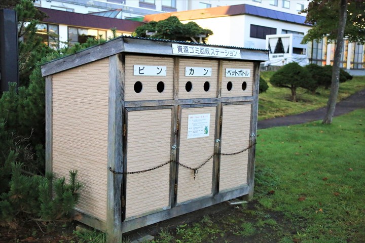 《新宿区》週払いOK・自動販売機への飲料の納品助手スタッフ！（高時給・短時間9:00～16:00）