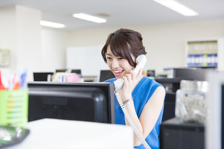 《名古屋市中村区》未経験大歓迎・派遣会社での内勤スタッフ！（名古屋駅スグ・服装髪型ネイル自由）