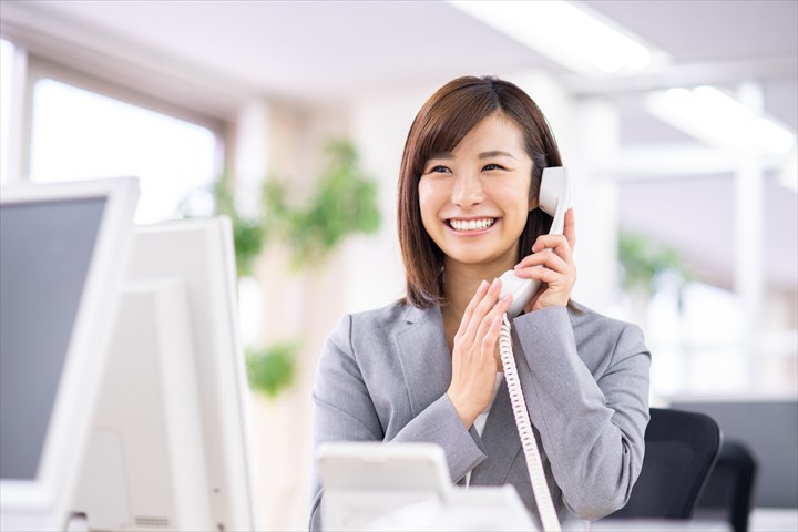 《さいたま市中央区》週払いOK・中古車販売会社での営業事務スタッフ！（Web面接OK・土日祝休み）