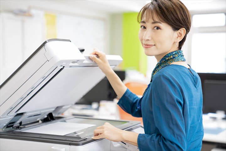 《堺市中区》週払いOK・バイク輸送物流企業での事務スタッフ！（Web面接OK・週3日～勤務の相談可能）