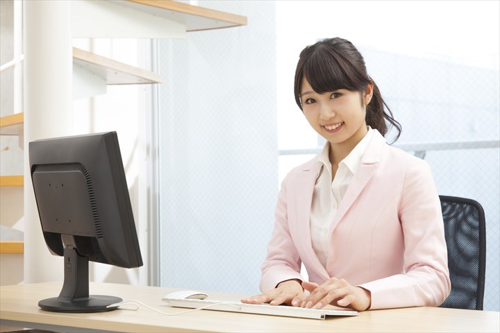 《江東区》週払いOK・総合病院での医療事務スタッフ！（高時給・週休2日）